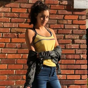 Meet your Posher, Madison